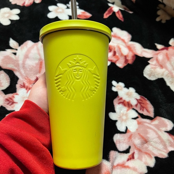 SALE🌸 Neon Yellow Stainless Steel tumbler